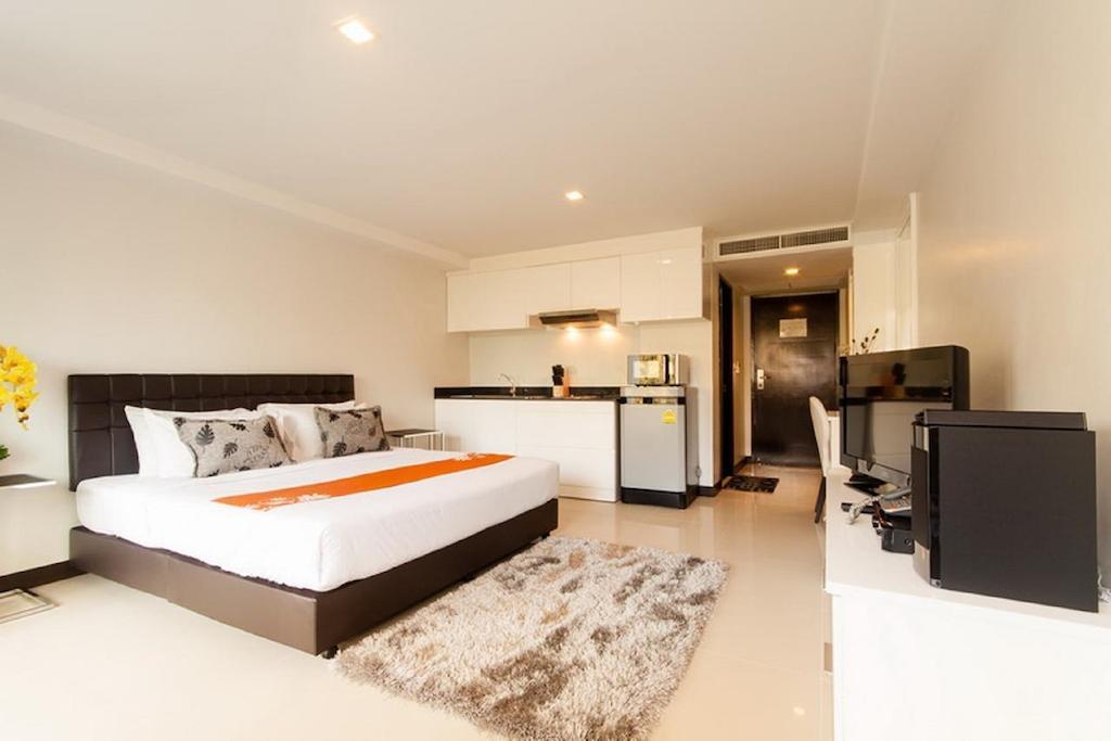 The Kris Condotel 방타오 비치 객실 사진
