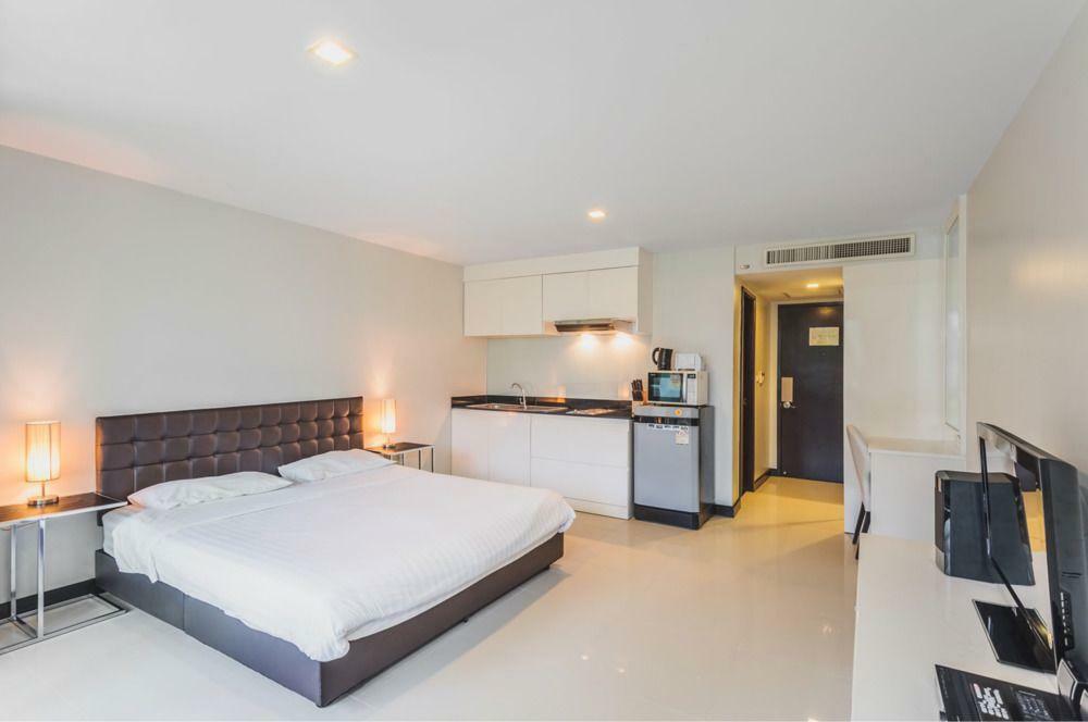 The Kris Condotel 방타오 비치 외부 사진